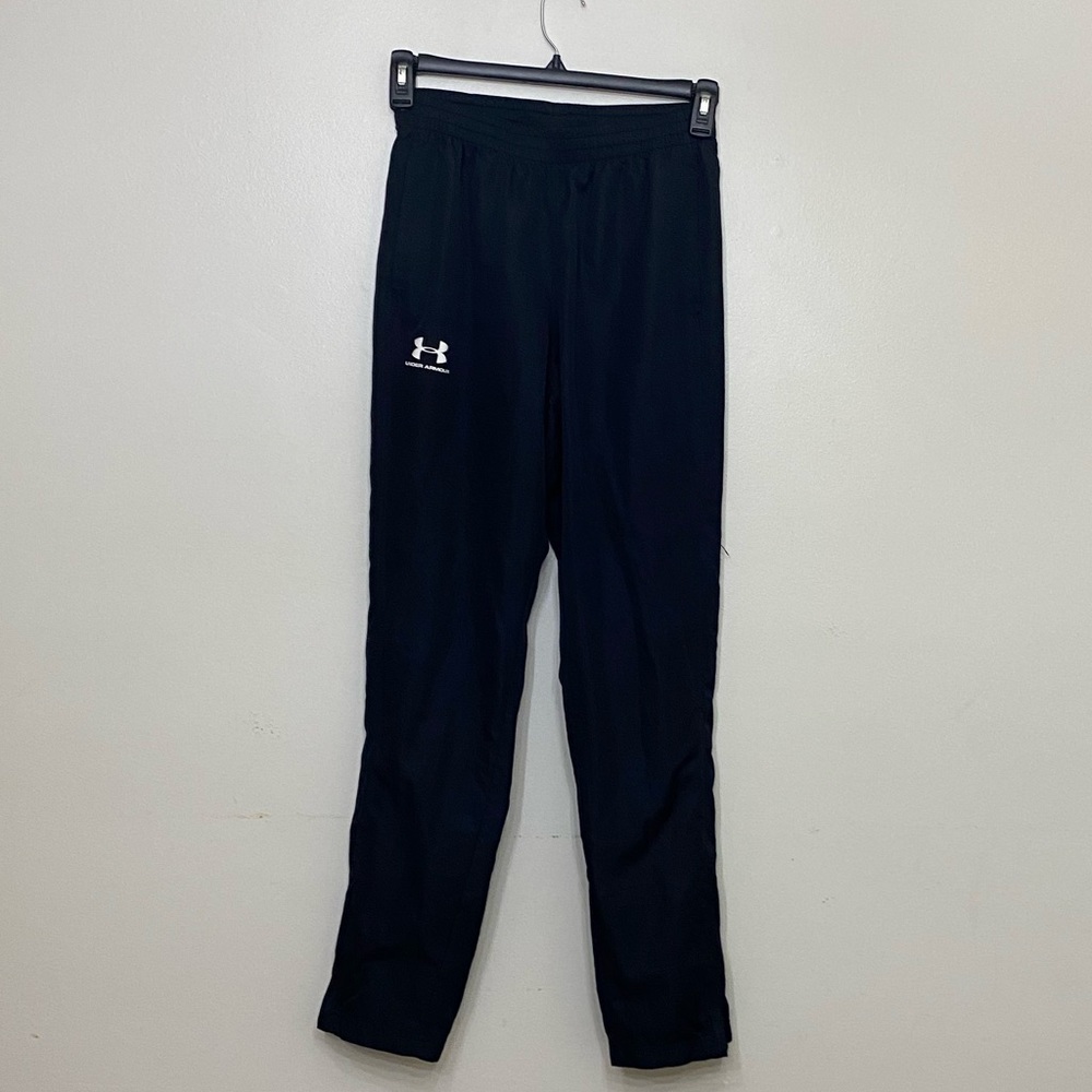 Under Armor Size Small Black Windpants